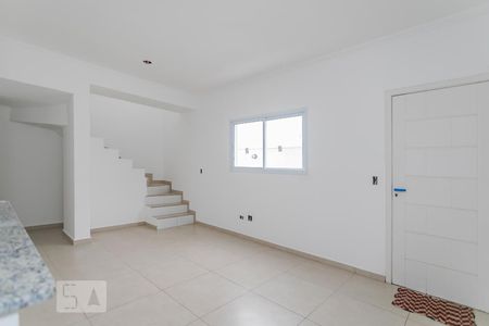 Sala de casa de condomínio para alugar com 3 quartos, 83m² em Jundiapeba, Mogi das Cruzes