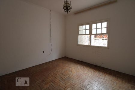 Casa à venda com 220m², 5 quartos e 2 vagasQuarto 3