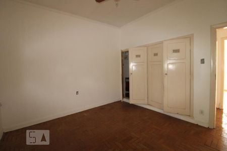 Casa à venda com 220m², 5 quartos e 2 vagasQuarto 2