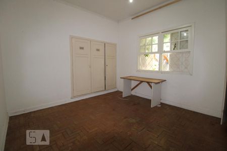 Casa à venda com 220m², 5 quartos e 2 vagasQuarto 1