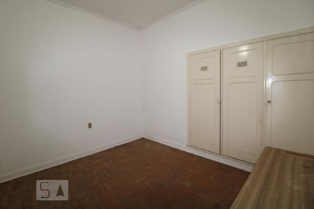 Casa à venda com 220m², 5 quartos e 2 vagasQuarto 1