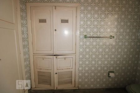 Casa à venda com 220m², 5 quartos e 2 vagasBanheiro 2