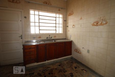 Casa à venda com 220m², 5 quartos e 2 vagasCozinha