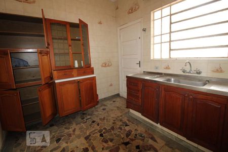 Casa à venda com 220m², 5 quartos e 2 vagasCozinha