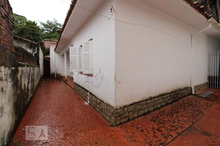 Casa à venda com 220m², 5 quartos e 2 vagasQuintal 