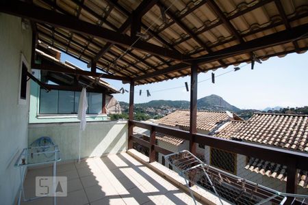 Casa de condomínio à venda com 118m², 3 quartos e 2 vagas Casa de condomínio à venda com 118m², 3 quartos e 2 vagasVaranda suíte