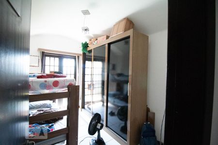 Quarto 1 de casa de condomínio à venda com 3 quartos, 118m² em Sapê, Niterói