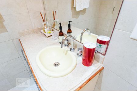 Banheiro Social de apartamento para alugar com 2 quartos, 55m² em Vila Mariana, São Paulo