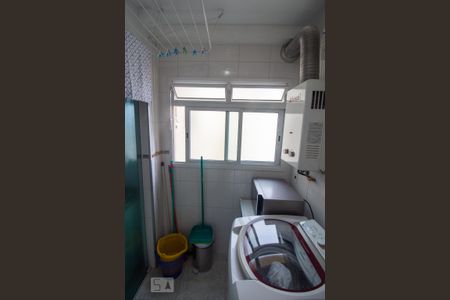 Apartamento à venda com 73m², 3 quartos e 2 vagasLavanderia