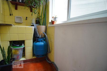Apartamento à venda com 43m², 1 quarto e sem vagaarea de serviço 