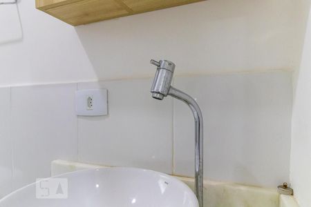 Banheiro - Torneira de kitnet/studio para alugar com 1 quarto, 20m² em Cidade Universitária, Campinas