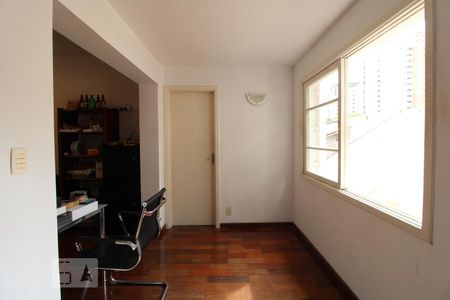 Casa para alugar com 280m², 3 quartos e 2 vagasSuíte