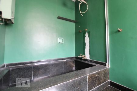 Casa para alugar com 280m², 3 quartos e 2 vagasBanheira da suíte