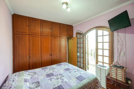 Casa à venda com 600m², 4 quartos e 2 vagasSuíte 02
