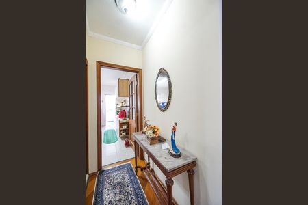 Hall de casa à venda com 4 quartos, 600m² em Vila Carrao, São Paulo