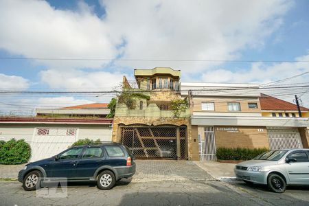 Casa à venda com 600m², 4 quartos e 2 vagasFachada