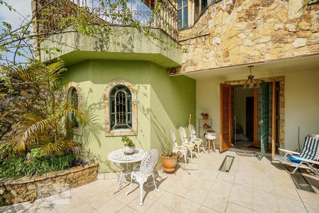 Casa à venda com 600m², 4 quartos e 2 vagasTerraço