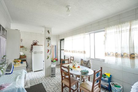 Casa à venda com 600m², 4 quartos e 2 vagasÁrea de serviço