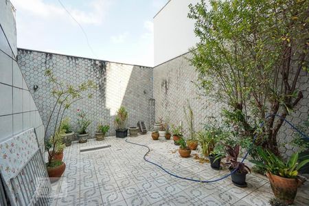 Casa à venda com 600m², 4 quartos e 2 vagasQuintal