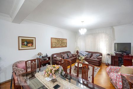 Sala de casa à venda com 4 quartos, 600m² em Vila Carrao, São Paulo