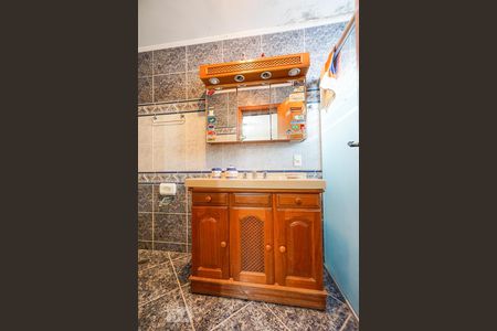 Casa à venda com 600m², 4 quartos e 2 vagasBanheiro da suíte 03