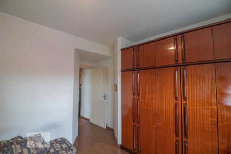Apartamento à venda com 141m², 3 quartos e 3 vagas Apartamento à venda com 141m², 3 quartos e 3 vagasEscritório