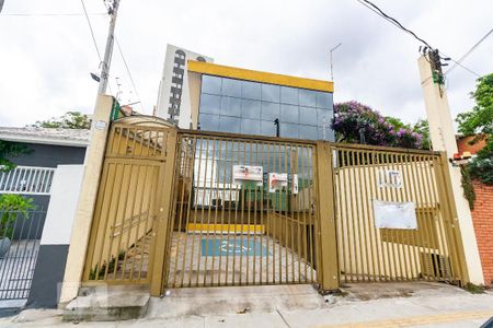 Casa à venda com 500m², 8 quartos e 6 vagasFachada
