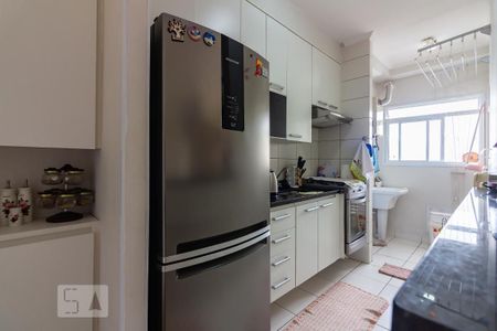 Cozinha de apartamento à venda com 2 quartos, 57m² em Umuarama, Osasco