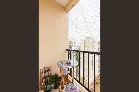 Varanda de apartamento à venda com 2 quartos, 57m² em Umuarama, Osasco