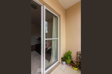 Varanda de apartamento à venda com 2 quartos, 57m² em Umuarama, Osasco