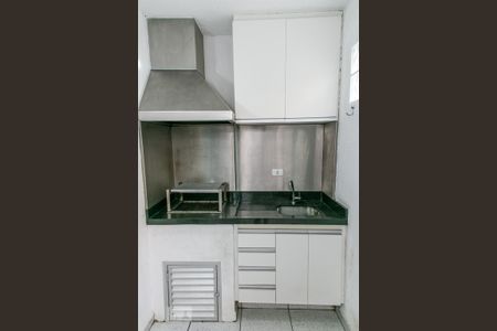 Casa de condomínio para alugar com 140m², 3 quartos e 1 vagaÁrea de Serviço