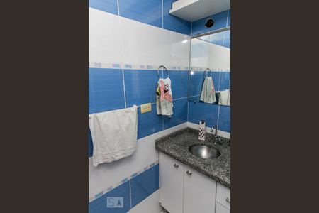 Casa de condomínio para alugar com 140m², 3 quartos e 1 vagaBanheiro