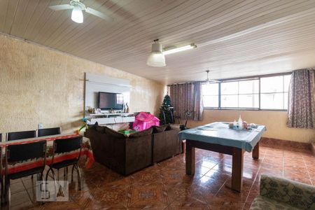 Casa à venda com 350m², 5 quartos e 3 vagasÁrea churrasqueira
