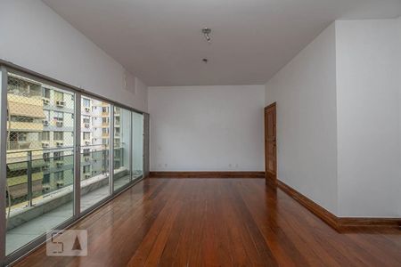 Apartamento à venda com 135m², 4 quartos e 3 vagasSala