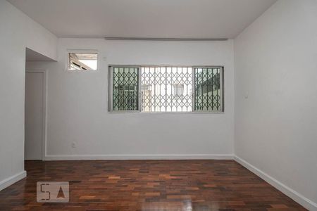 Apartamento à venda com 135m², 4 quartos e 3 vagasQuarto Suíte 2