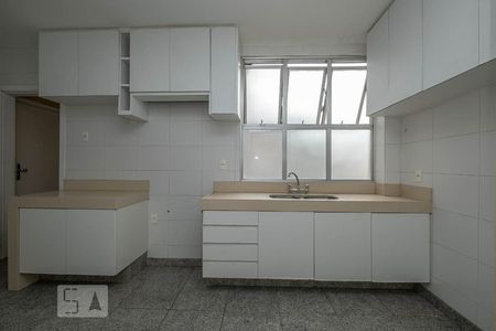 Apartamento à venda com 135m², 4 quartos e 3 vagasCozinha