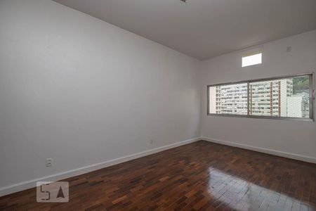 Apartamento à venda com 135m², 4 quartos e 3 vagasQuarto Suíte 1