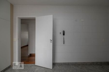 Apartamento à venda com 135m², 4 quartos e 3 vagasCozinha