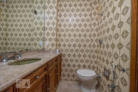 Apartamento à venda com 135m², 4 quartos e 3 vagasBanheiro Suíte 1