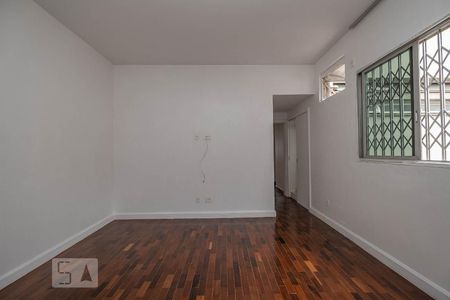 Apartamento à venda com 135m², 4 quartos e 3 vagasQuarto Suíte 2