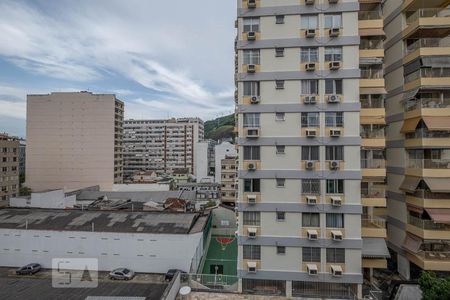 Apartamento à venda com 135m², 4 quartos e 3 vagasQuarto 4 Vista