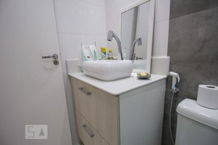 Apartamento à venda com 78m², 3 quartos e 2 vagasBanheiro Social