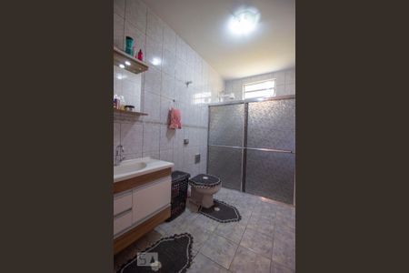 Casa à venda com 260m², 3 quartos e 4 vagasBanheiro