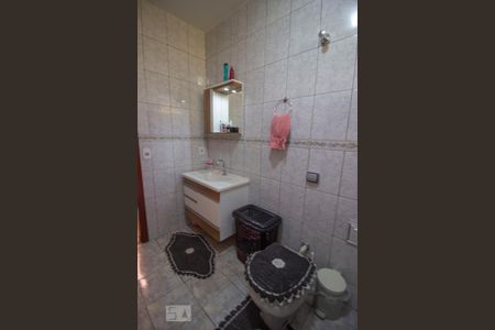 Casa à venda com 260m², 3 quartos e 4 vagasBanheiro