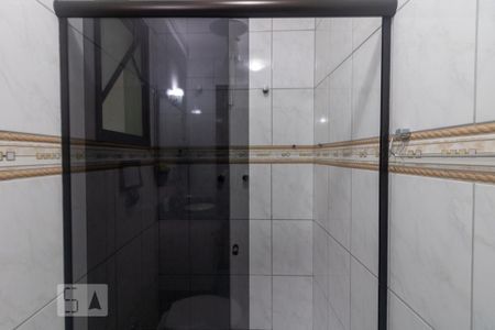 Casa à venda com 186m², 3 quartos e 4 vagasBanheiro da Suíte 1