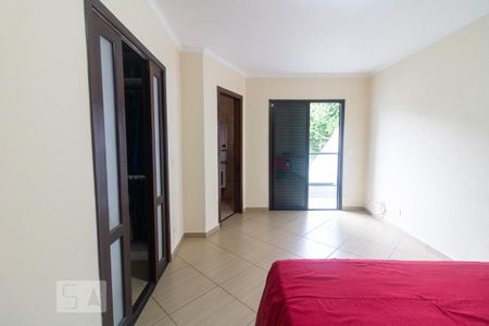 Casa à venda com 186m², 3 quartos e 4 vagasSuíte 2