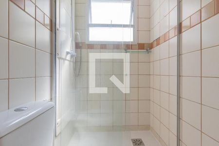 Apartamento para alugar com 52m², 2 quartos e 1 vagaBanheiro da suíte 