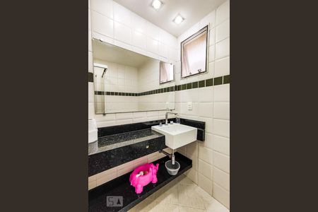 Apartamento para alugar com 55m², 2 quartos e 2 vagasBanheiro