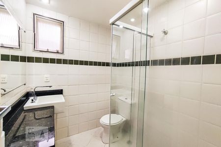 Apartamento para alugar com 55m², 2 quartos e 2 vagasBanheiro