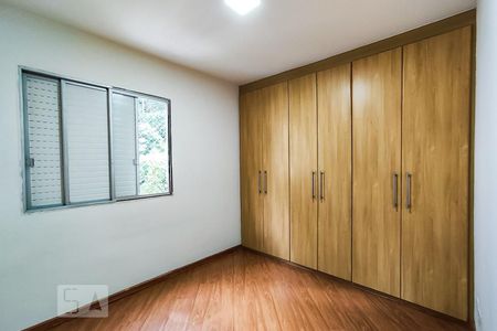 Quarto 1 de apartamento para alugar com 2 quartos, 55m² em Vila Andrade, São Paulo